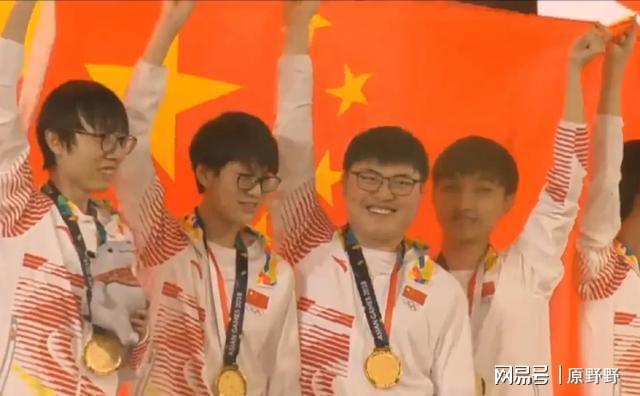Uzi迎来十赛季高光表现，美国队球迷沸腾！